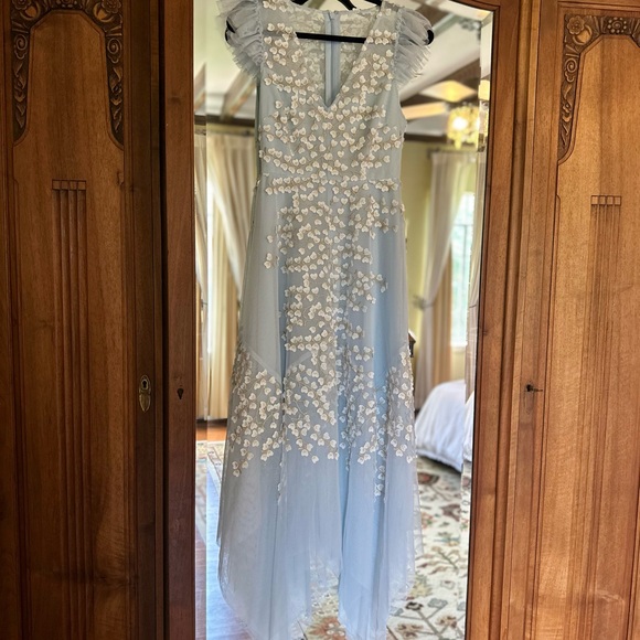 BCBGMaxAzria Dresses & Skirts - COPY - Embroidered Ruffle Handkerchief Hem Tulle Dress BCBGMAXAZRIA